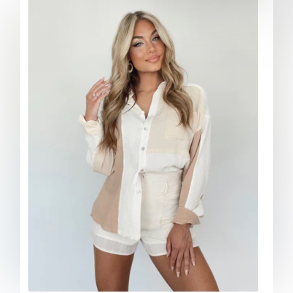 New In sandy shores button up